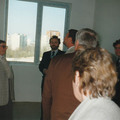 	Sotsiaalminister Marju Lauristin Astangu koolihoonega tutvumas 1994