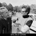 	Mihkel Aitsam Hagi Šeinile Kadrioru (Dünamo) staadionil intervjuud andmas juunis 1987